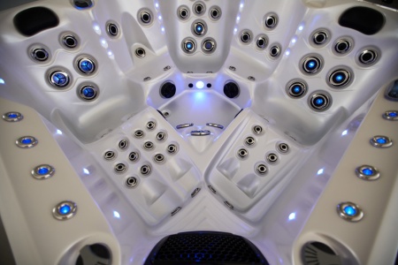 Гидромассажный СПА бассейн Joyee SPA London