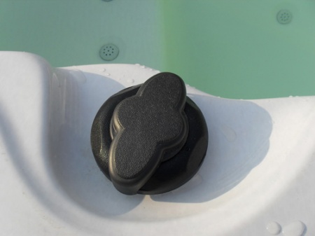 Гидромассажный спа-бассейн Sunrans SR851 Гидромассажный спа-бассейн Sunrans SR851