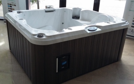 Спа бассейн Jacuzzi J-215