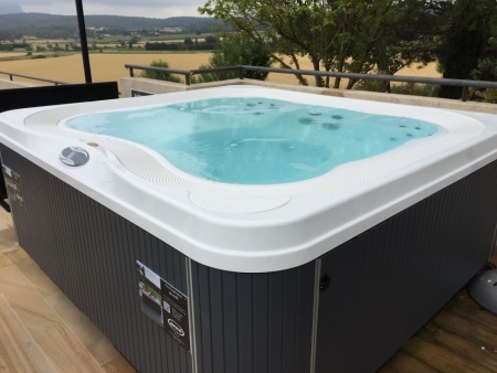 Спа бассейн Jacuzzi Profile top